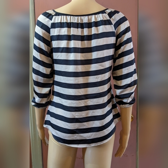 Pre-owned White House Black market extra extra small 3/4 sleeve striped shirt TE - Picture 3 of 3